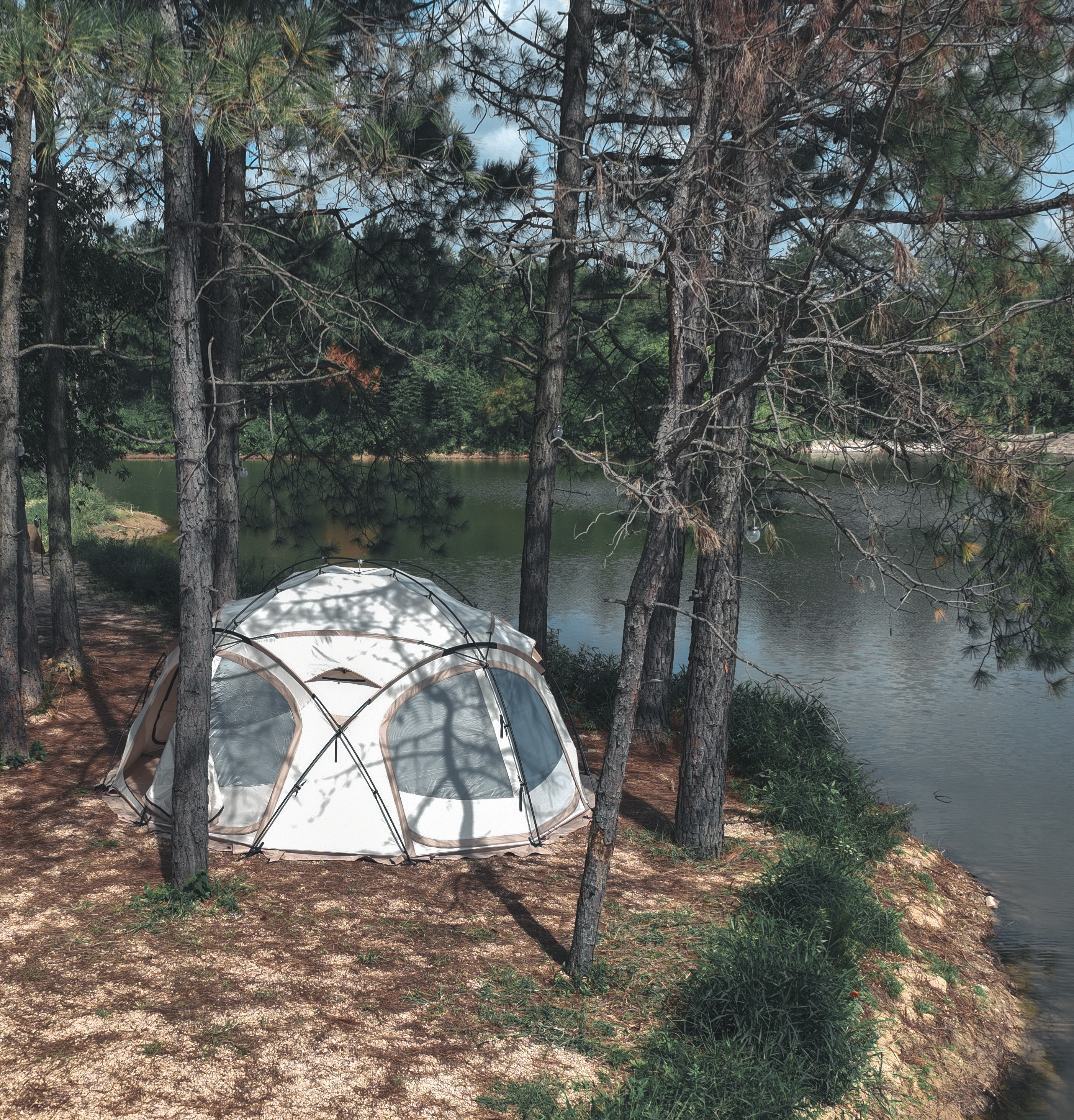 Soomloom テント 超大型 ドームテント Marshmallow ビッグサイズ ボール型 アウトドアキャンピン フルクローズ グラウンドシート ポール ペグ ロープ 収納バッグ付き 大型テント 災害 防災 テント ドーム型